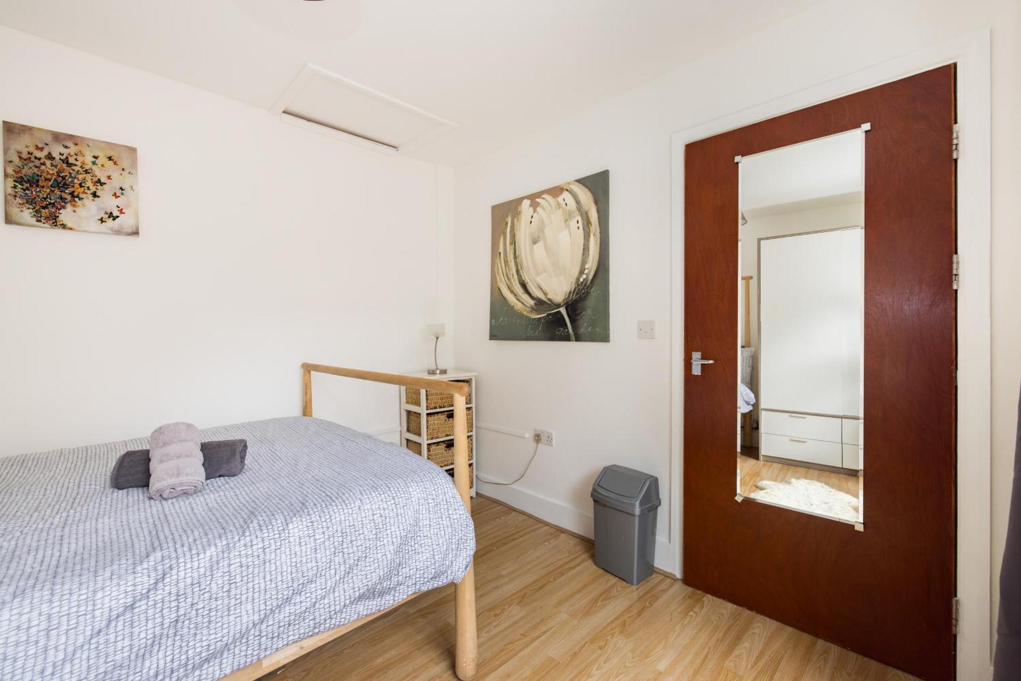 1Bd Apartment Near Olympic Park, East Лондон Экстерьер фото